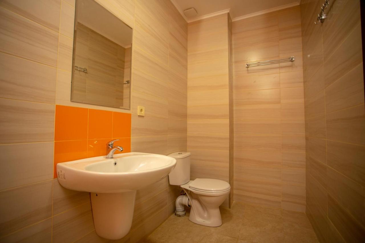 Hotel Pollux à Batoumi Extérieur photo